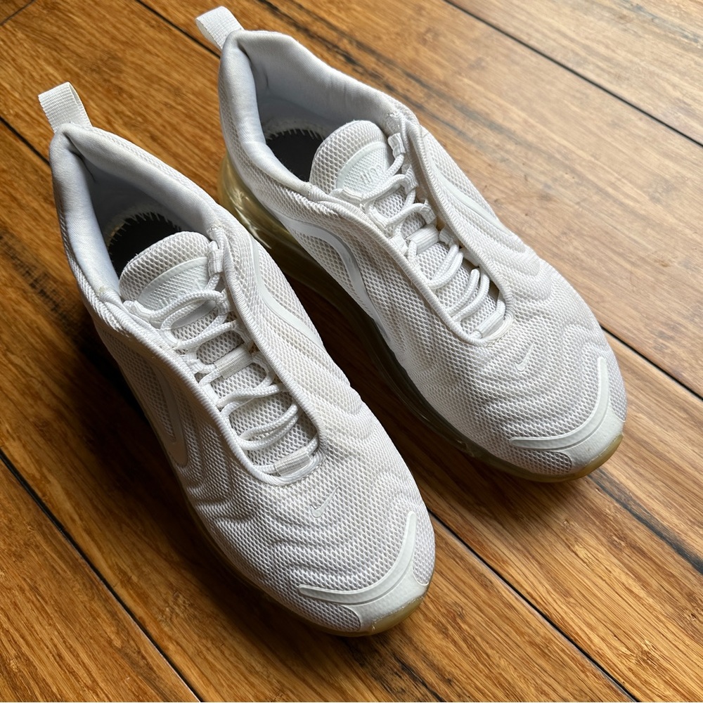 Nike Air Max 720 Triple White Platinum Size 8 *CLOSET CLOSING SALE*